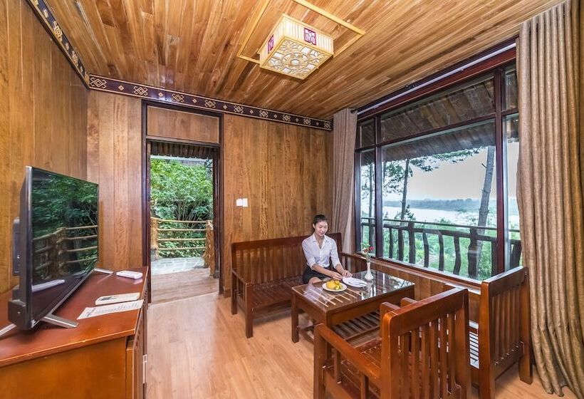 بانگلوی لوکس, Sankofa Village Hill Resort And Spa