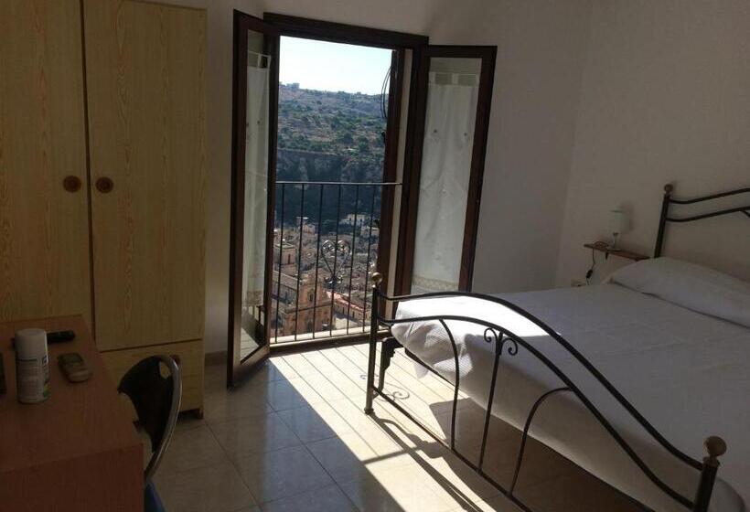 استودیو خانوادگی, B&b La Terrazza Dell'itria