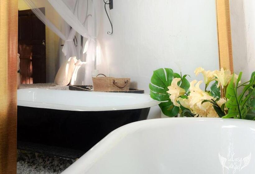 اتاق استاندارد, Infinito La Casona