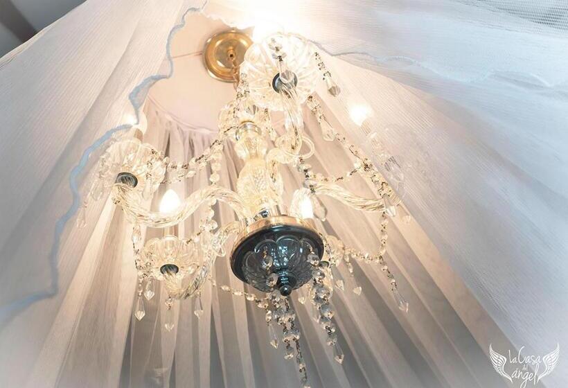 اتاق اکونومی, Infinito La Casona