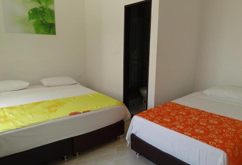 Economy Triple Room, Oasis De La Tatacoa