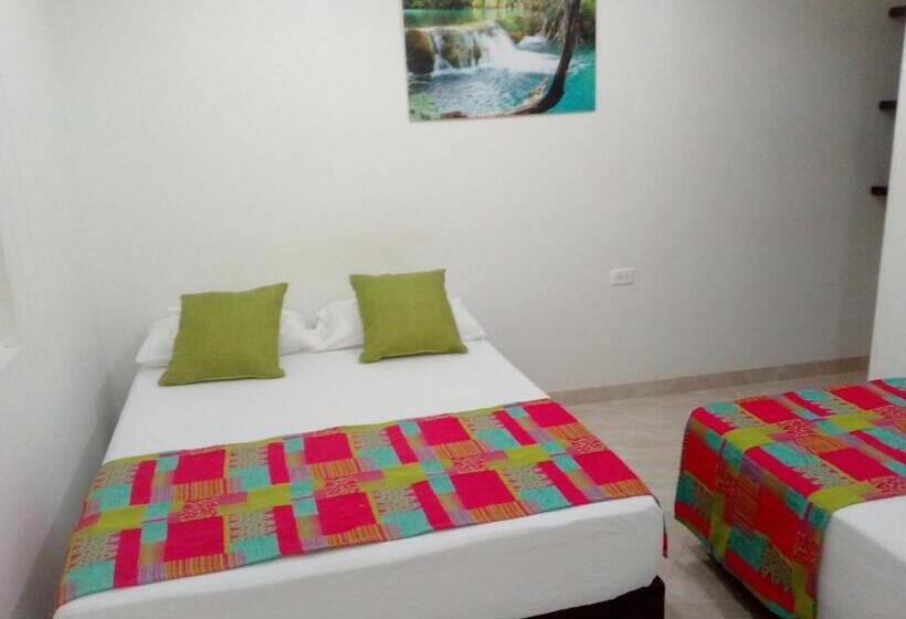 Economy Triple Room, Oasis De La Tatacoa