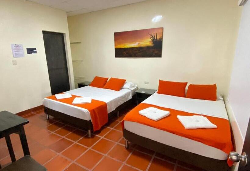 اتاق استاندارد چهار تخته, Villa Paraiso