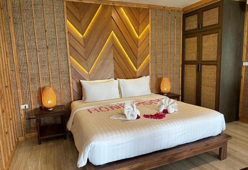 سوئیت با وان آب گرم, Adarin Beach Resort