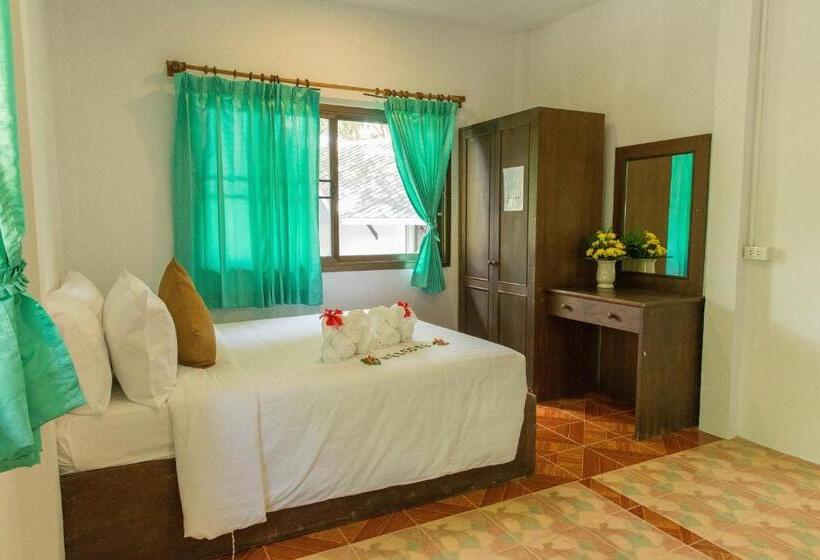 سوییت خانوادگی, Adarin Beach Resort