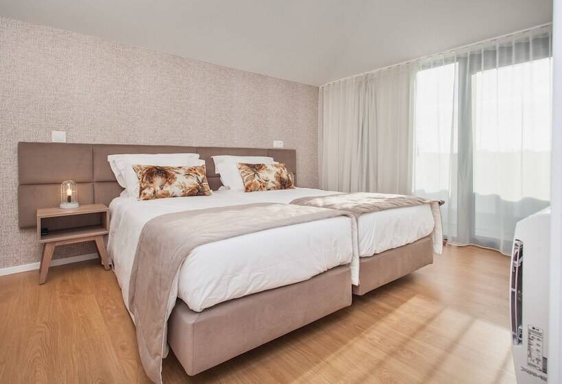 اتاق استاندارد, Essence Inn Marianos