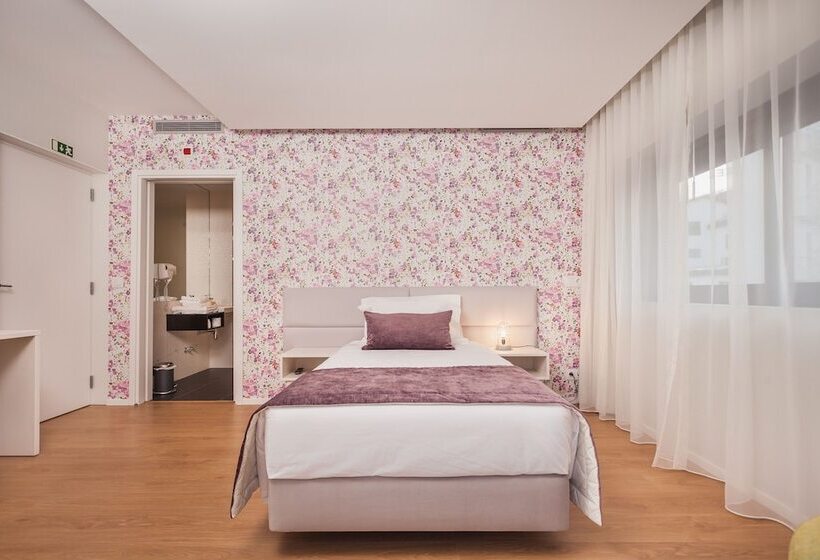 اتاق استاندارد یک نفره, Essence Inn Marianos