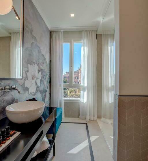 Junior Suite with Views, H10 Palazzo Canova