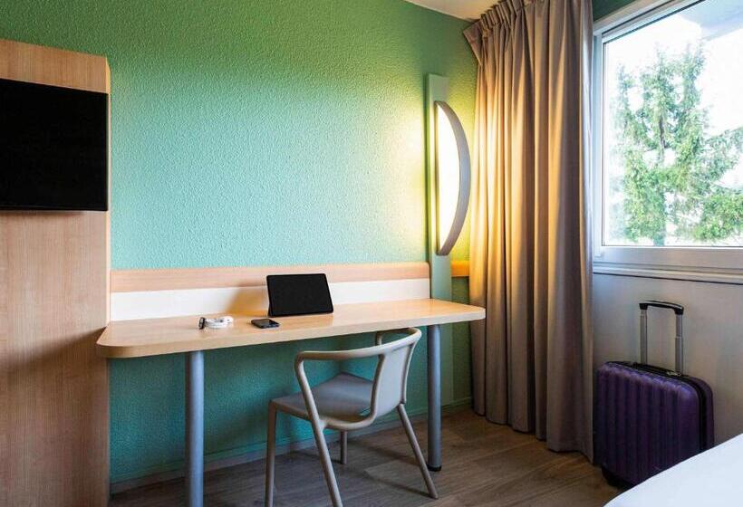 اتاق استاندارد سه نفره, Ibis Budget Angoulême Nord