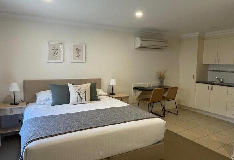 اتاق لوکس, Millthorpe Motel