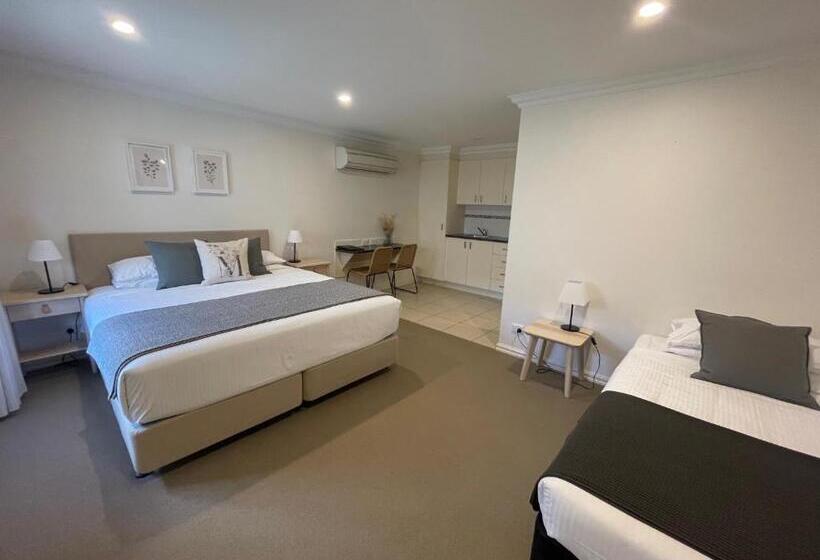 اتاق لوکس, Millthorpe Motel