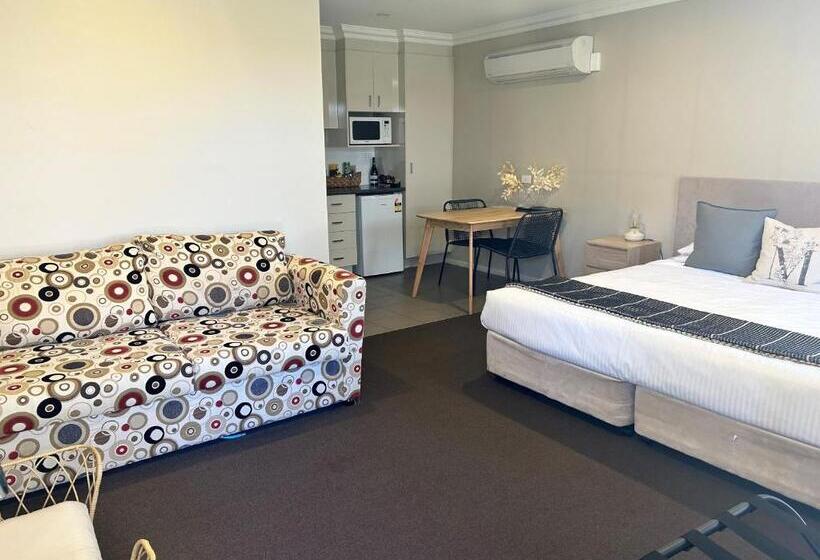 اتاق لوکس با تخت بزرگ, Millthorpe Motel