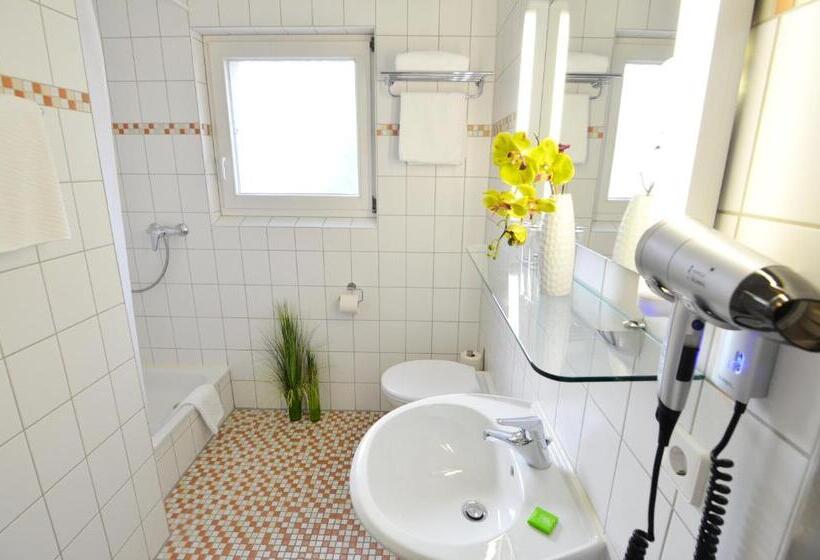 اتاق خانوادگی, Neu Heidelberg  Guesthouse & Apartments