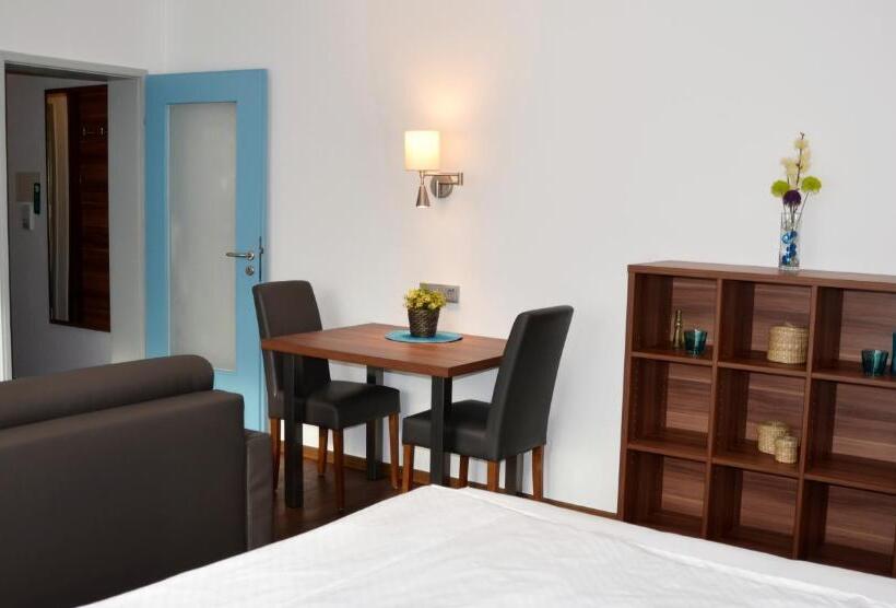 اتاق خانوادگی, Neu Heidelberg  Guesthouse & Apartments