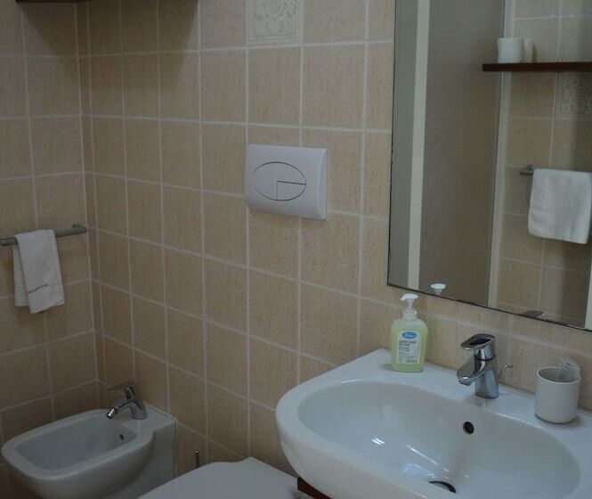 اتاق استاندارد چهار تخته, B&b Casa Laganà