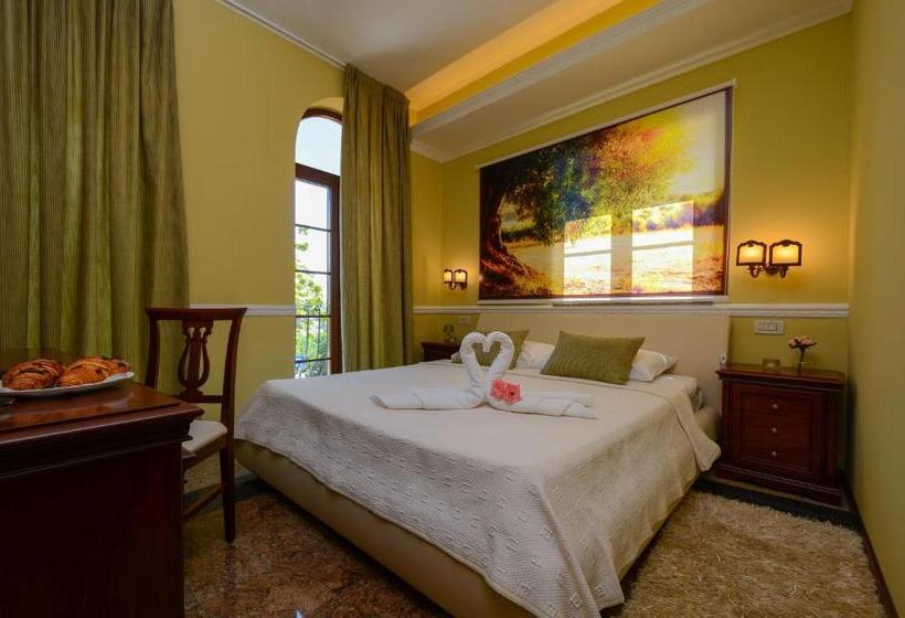 اتاق لوکس با تخت بزرگ, Bella & Stella Rooms