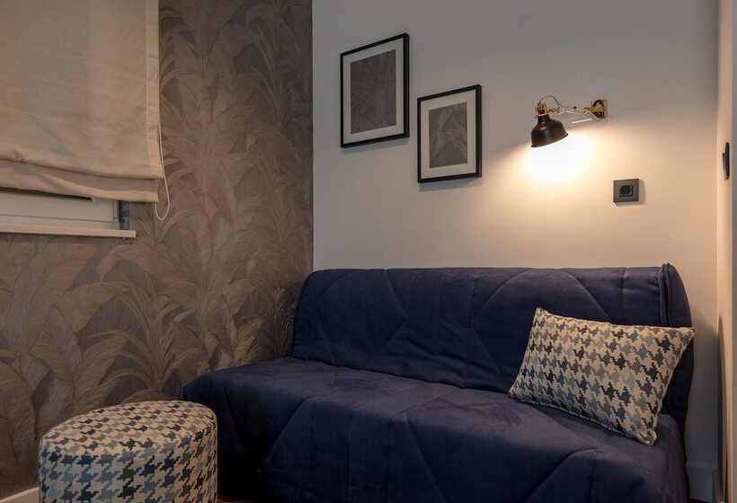 اتاق لوکس با چشم‌انداز دریا, Luxury Villa Karla