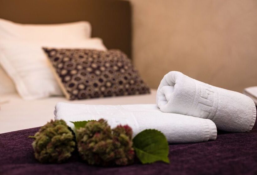 اتاق لوکس, Luxury Villa Karla