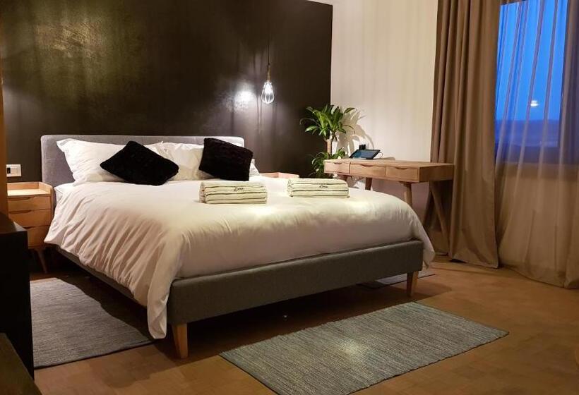 标准间带阳台, Boutique Rooms Luna