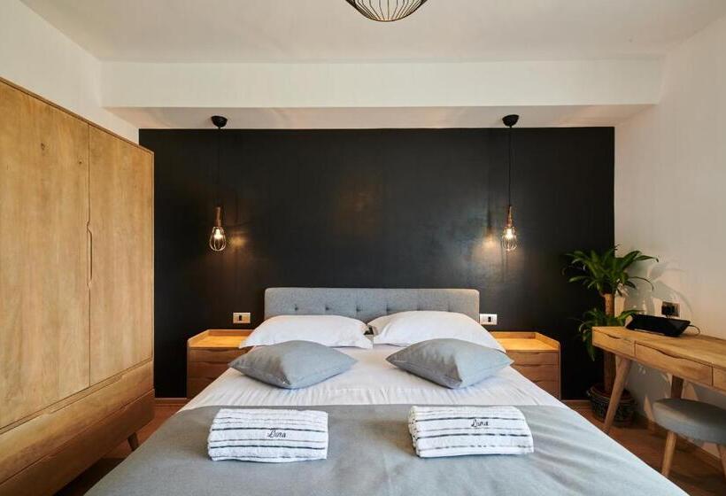 标准间带阳台, Boutique Rooms Luna