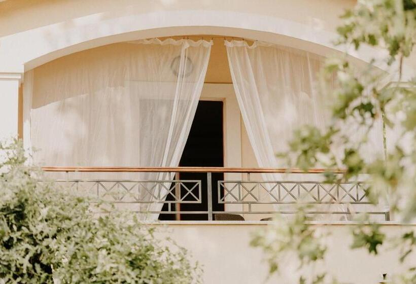 اتاق استاندارد با بالکن, Bed And Breakfast Kolo Adults Only