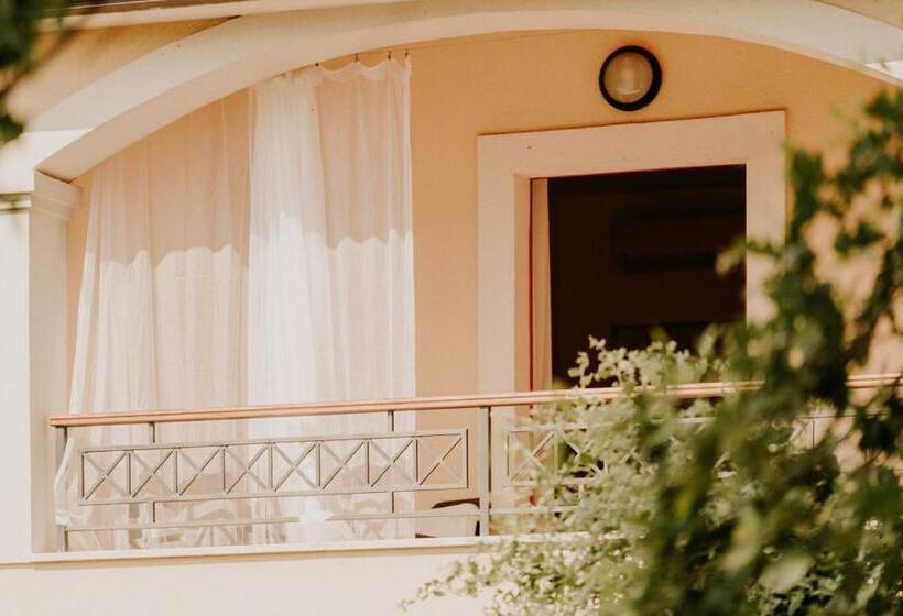اتاق استاندارد با تراس, Bed And Breakfast Kolo Adults Only