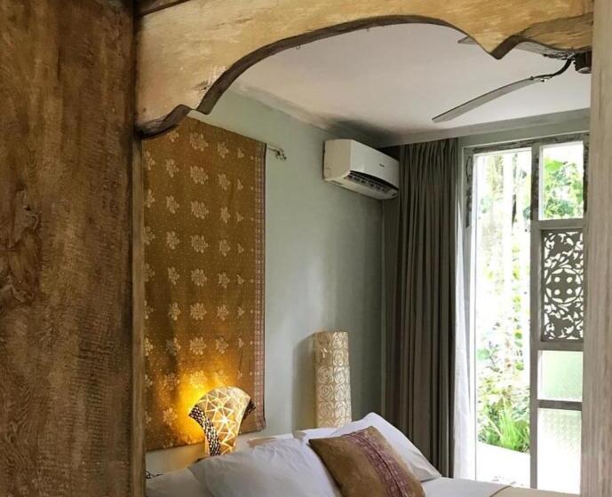 اتاق اکونومی, Boho Bingin Beach Bali