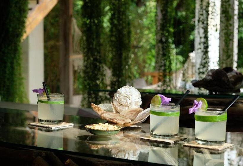 اتاق لوکس با چشم‌انداز دریا, Boho Bingin Beach Bali