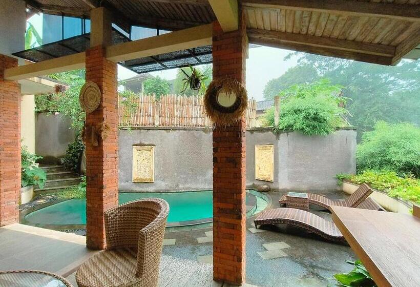 ویلا پریمیوم 1 خوابه, The Iyang Ubud