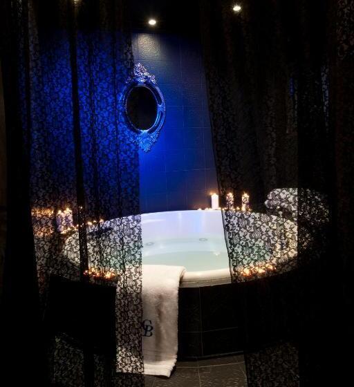 اتاق استاندارد با تخت بزرگ, The Crystal Blue