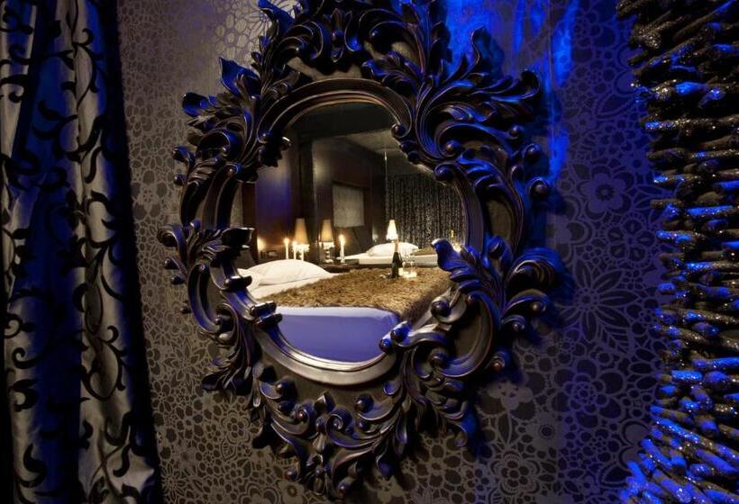 اتاق استاندارد با تخت بزرگ, The Crystal Blue