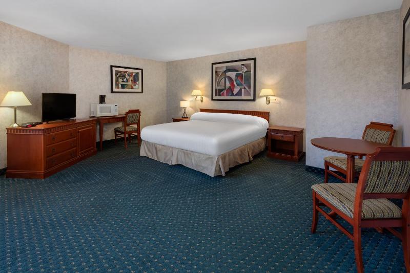 اتاق استاندارد با تخت بزرگ, Travelodge By Wyndham Amherst