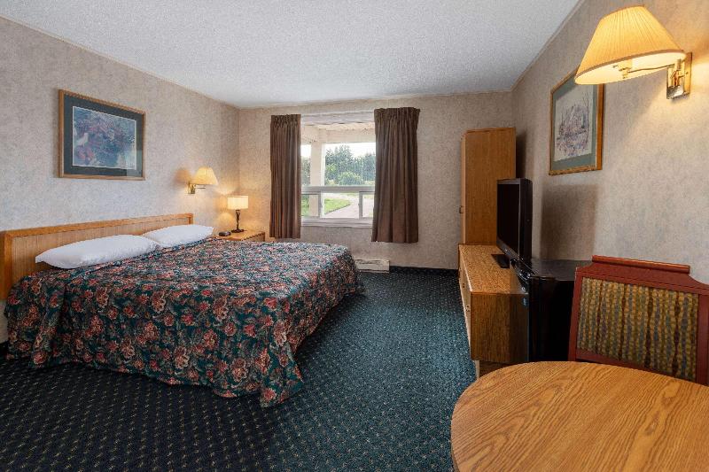 اتاق استاندارد با تخت بزرگ, Travelodge By Wyndham Amherst