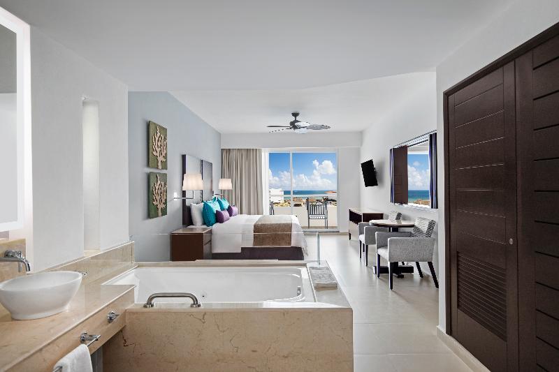سوئیت با وان آب گرم, Ventus At Marina El Cid Spa & Beach Resort   All Inclusive