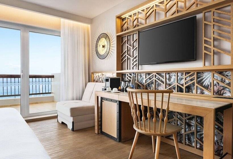 سوییت جونیور با چشم‌انداز دریا, Mirabello Bay Luxury Resort