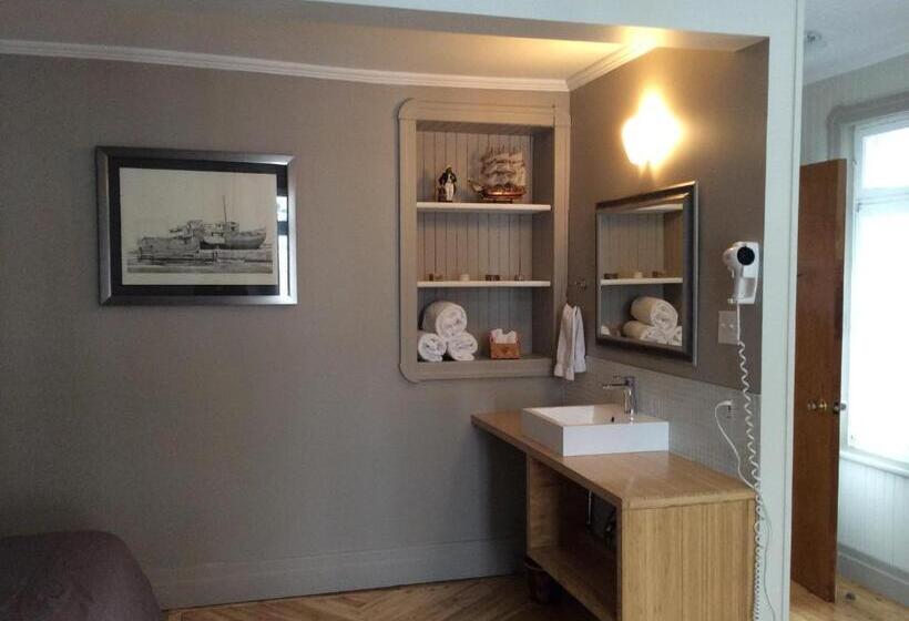 اتاق لوکس چهار تخته, Auberge La Maison Sous Les Pins