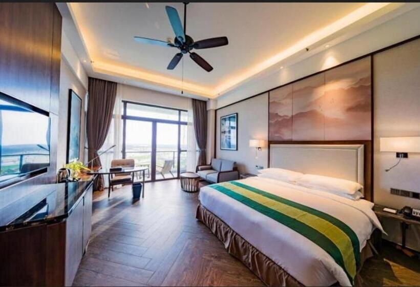 اتاق لوکس با تخت بزرگ, Forest City Marina