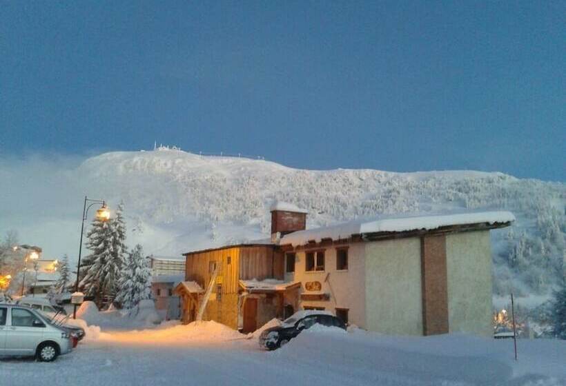 اتاق استاندارد یک نفره, Etape Du Fanfoué