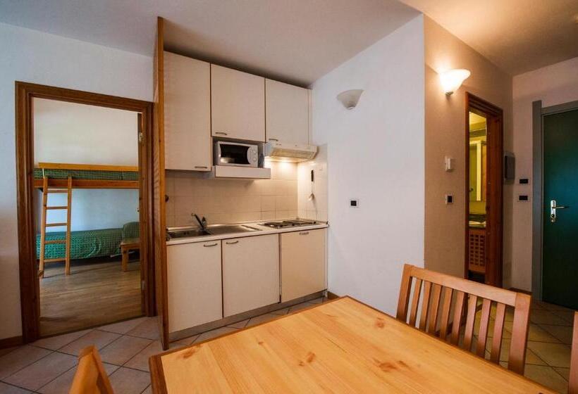 آپارتمان 2 خوابه, Residenza Del Sole