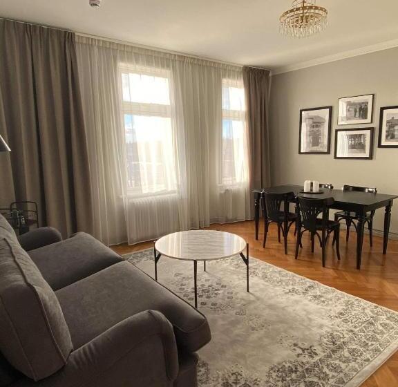 سوییت سوپریور, Orsa Järnvägshotell