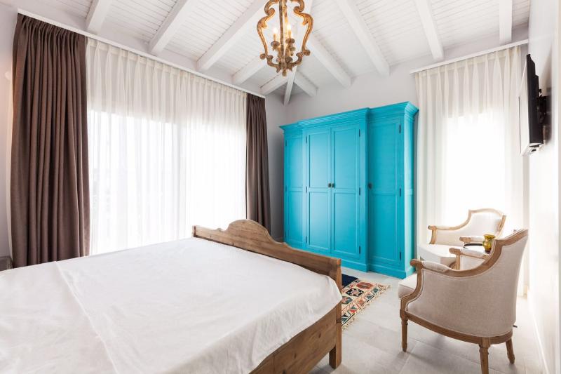 اتاق لوکس, Alacaat Otel