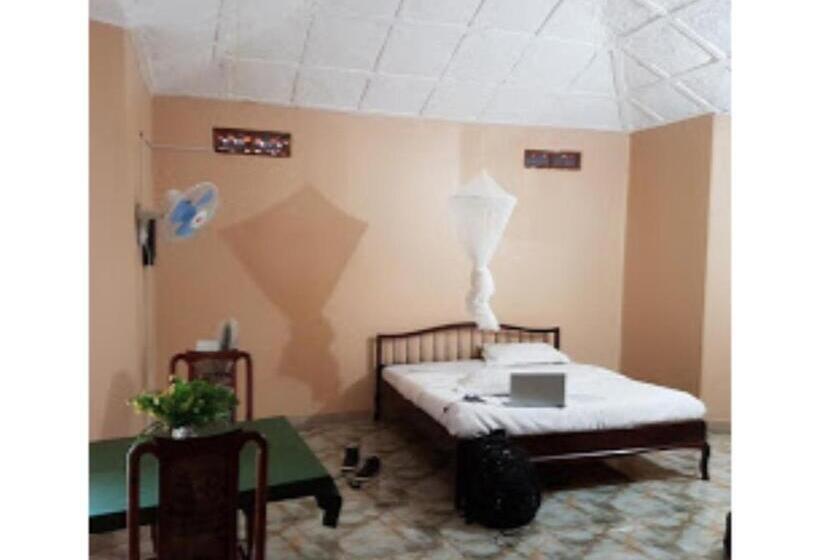 آپارتمان 2 خوابه, Gorilla African Guest House