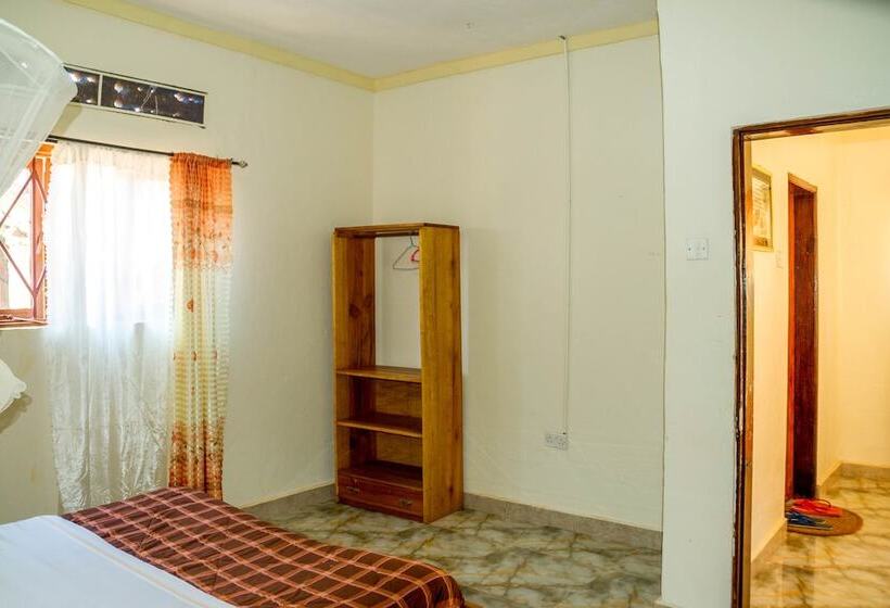اتاق استاندارد یک نفره, Gorilla African Guest House