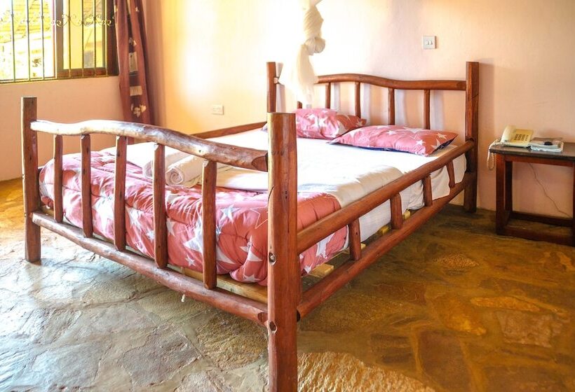 اتاق استاندارد یک نفره, Gorilla African Guest House