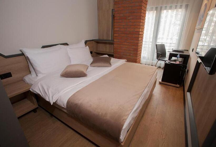 اتاق استاندارد با چشم‌انداز رودخانه, Solun S Riverside Rooms