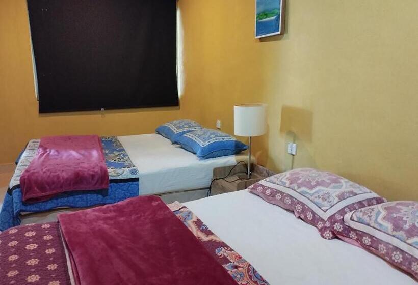 اتاق لوکس خانوادگی, Bohok Guesthouse