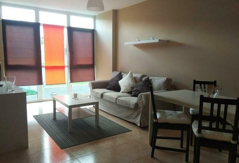 آپارتمان 2 خوابه, Apartamentos Barreiros 3000