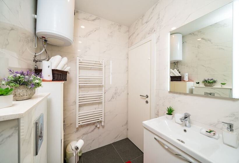 آپارتمان عادی 1 خوابه, Guesthouse Slavka