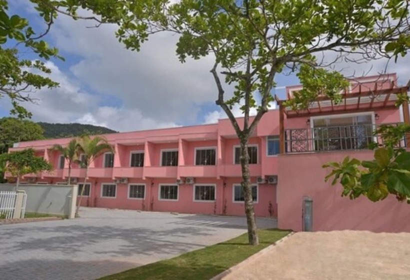 سوییت سوپریور, Pousada Baía Dos Açores