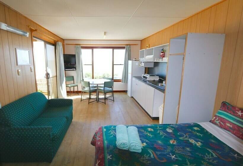 کابین, Sea Vu Caravan Park